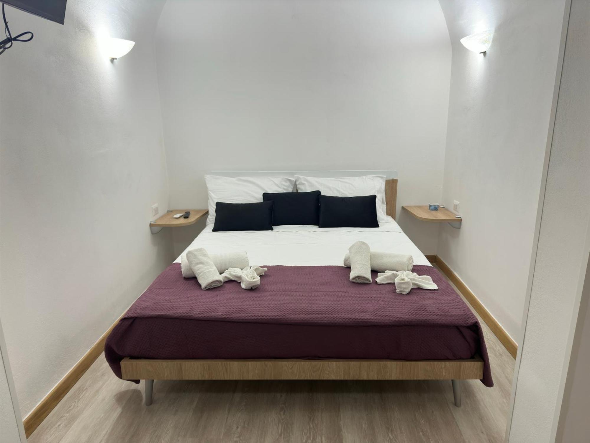 Centro-Archimede Rooms Castelvetrano Bagian luar foto