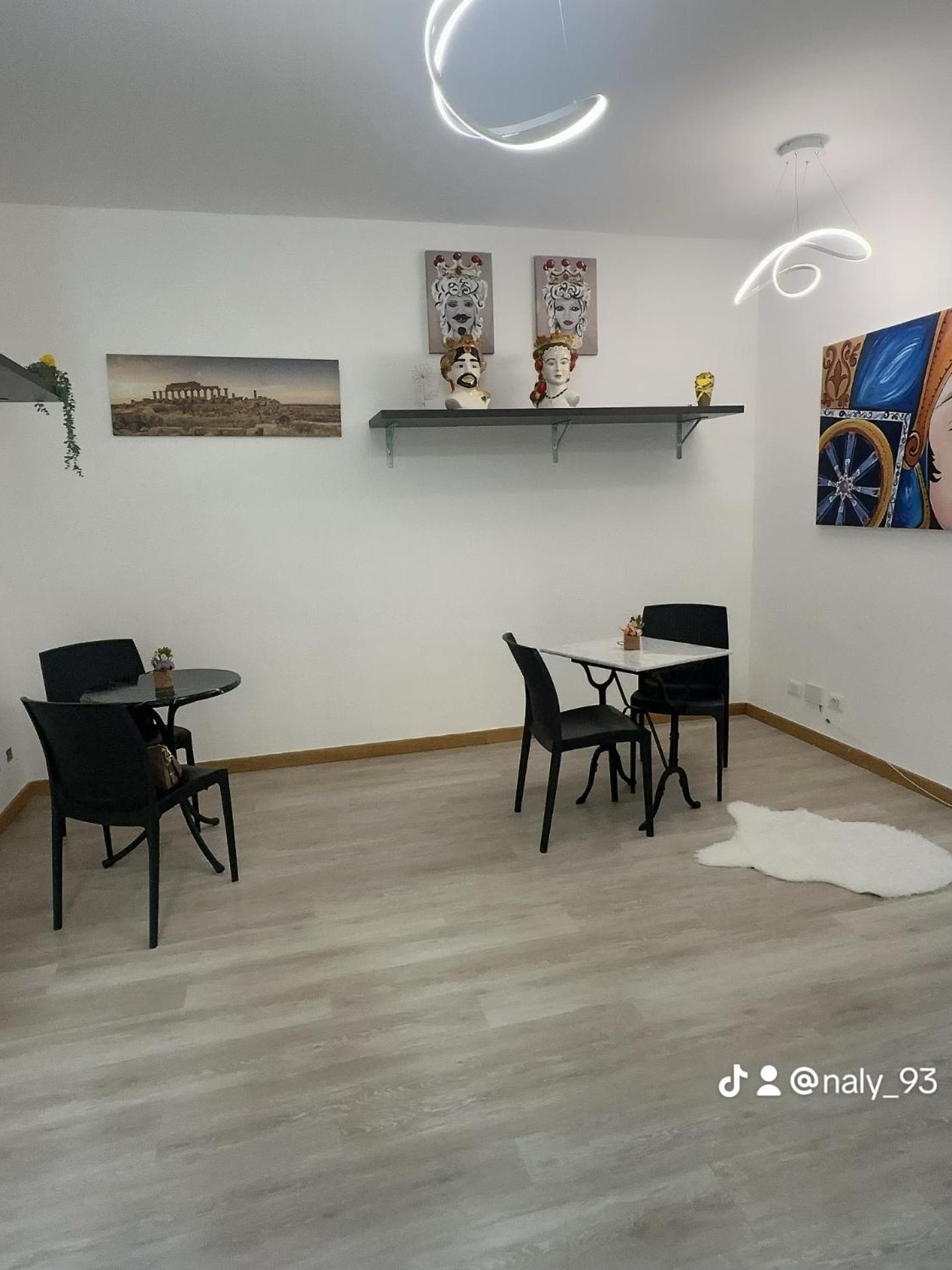 Centro-Archimede Rooms Castelvetrano Bagian luar foto